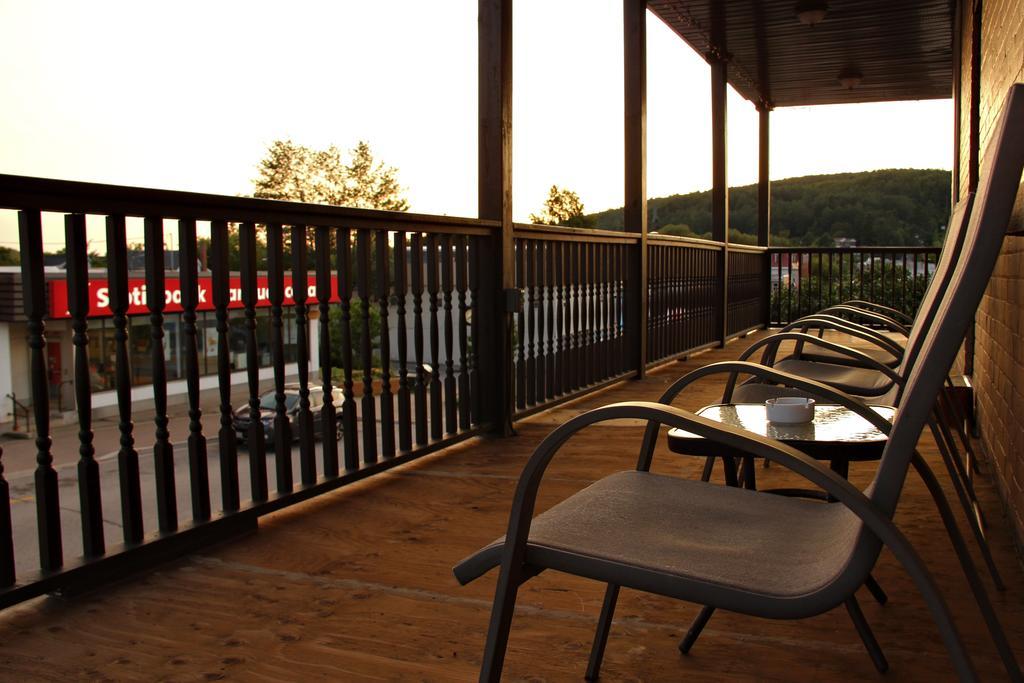 Le Voyageur Inn Mattawa Exterior photo